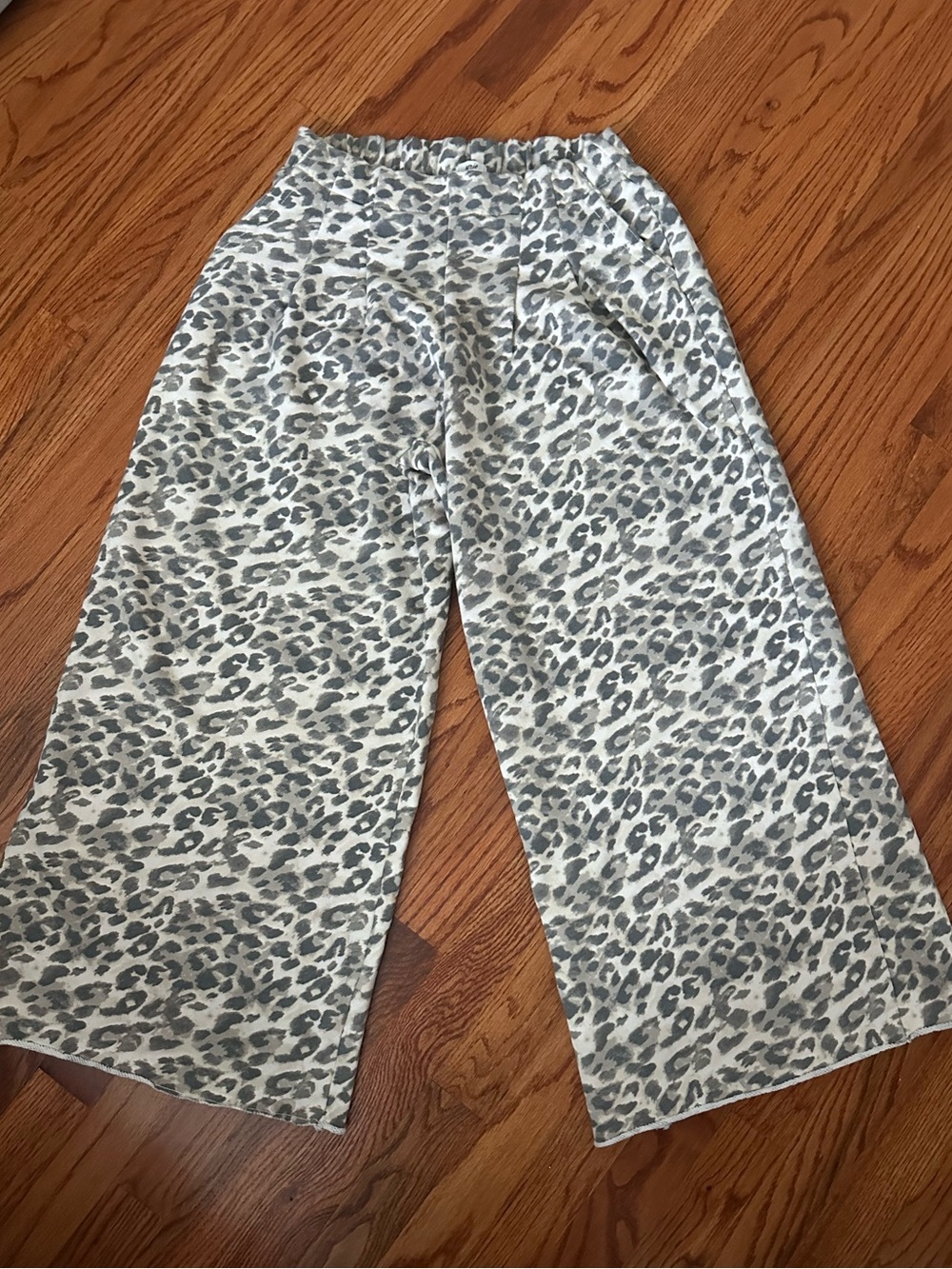 Aerie Wide Leg Street Trouser Sweatpants Animal Leopard Cheetah Print